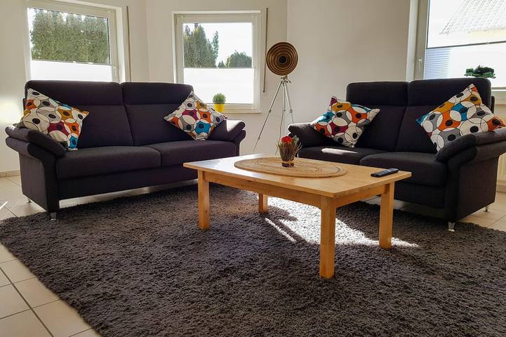 Ganze Wohnung, Moderne Ferienwohnung in der Vulkaneifel zwischen Nürburgring und den Maaren in Uersfeld, Vulkaneifel