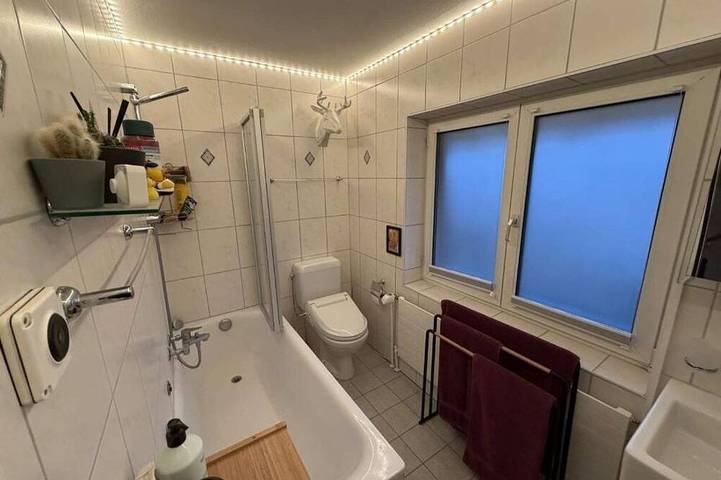 Centurio 5: Standard double room with shared bathroom in Augst BL, Augst
