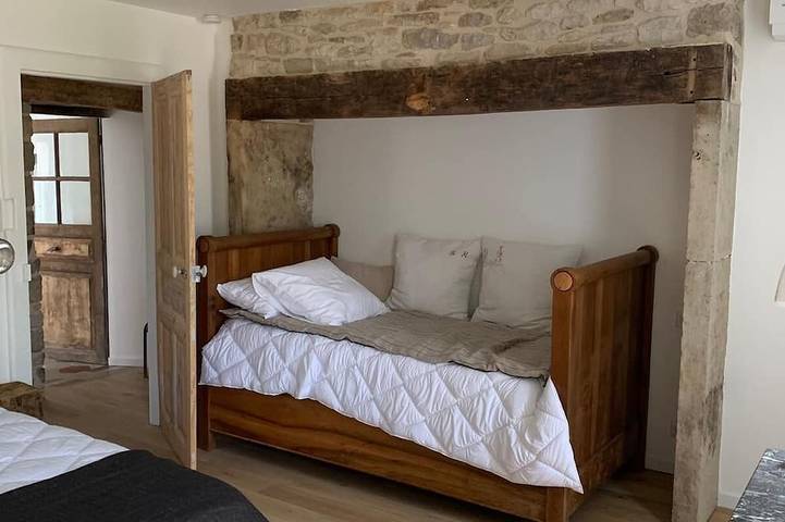 Location de vacances pour 3 personnes, avec jardin ainsi que balcon et piscine à Bozouls - 3