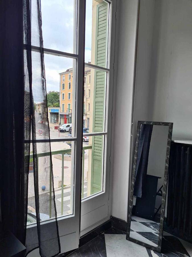 Appartement entier, Double Room in Bourg-de-Péage, Région de Valence