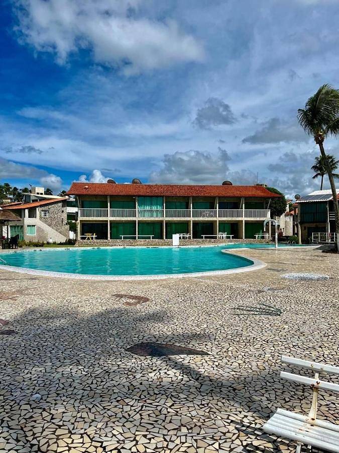 Casas e apartamentos de temporada para 6 pessoas, com piscina e jardim e ainda vista em Ponta do Mangue
