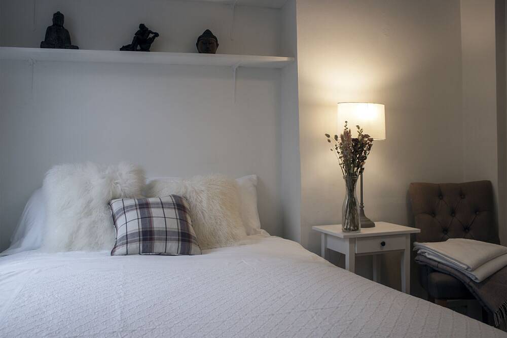 Ferienhaus-Deluxe-Ensuite mit Dusche in Holywood, Grafschaft Down