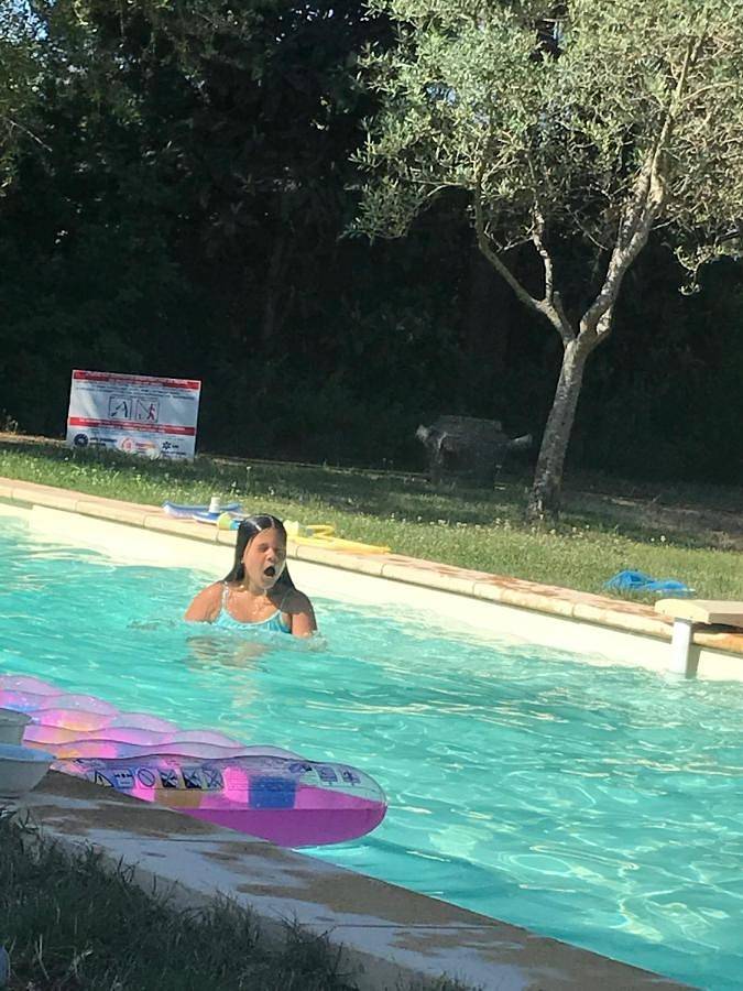 Appartement de vacances pour 4 personnes, avec jardin ainsi que vue et piscine