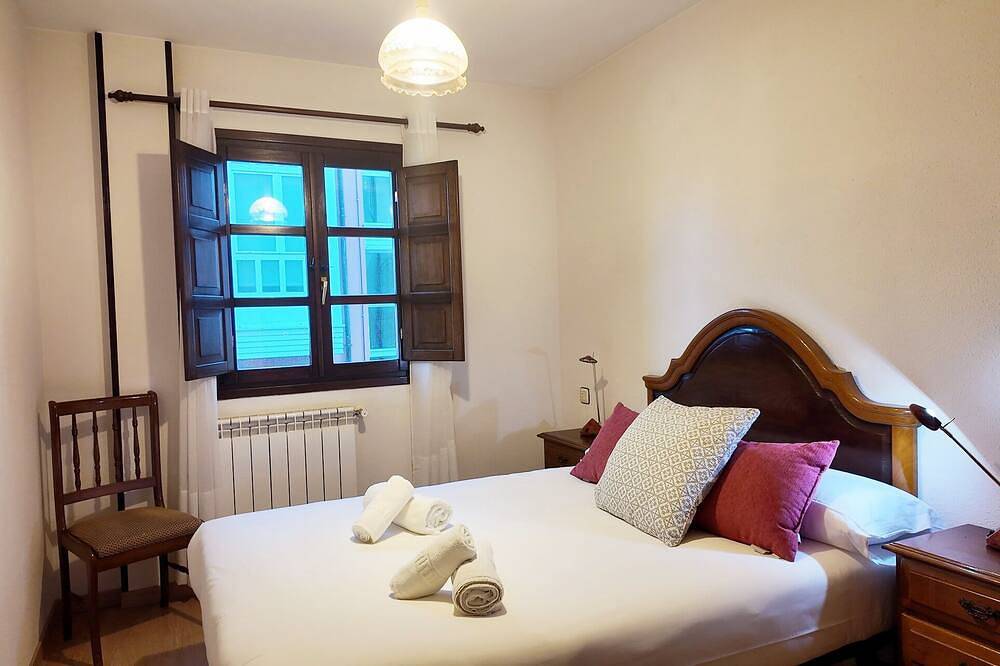 Entire apartment, Apartamento Vacacional La Rula in Llanes, Costa Oriental Asturiana