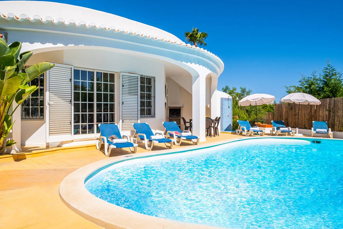 Villa Menorca in Armação de Pera, Faro District