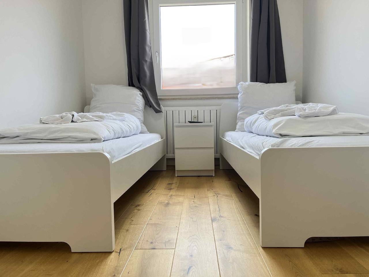 Ganze Ferienwohnung, Sad154 Moderne Monteurwohnung mit Balkon in Schwandorf, Ostbayern