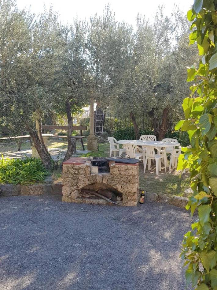 Location de vacances pour 6 personnes, avec vue et jardin à Cisano sul Neva - 4