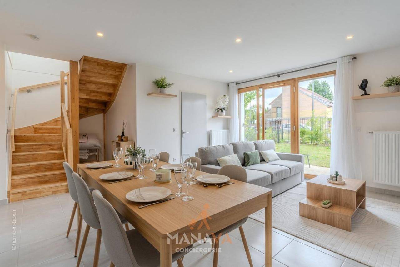 La Villa Maupiti, 12pers, 7 min Disneyland Paris in Serris, Seine-et-Marne