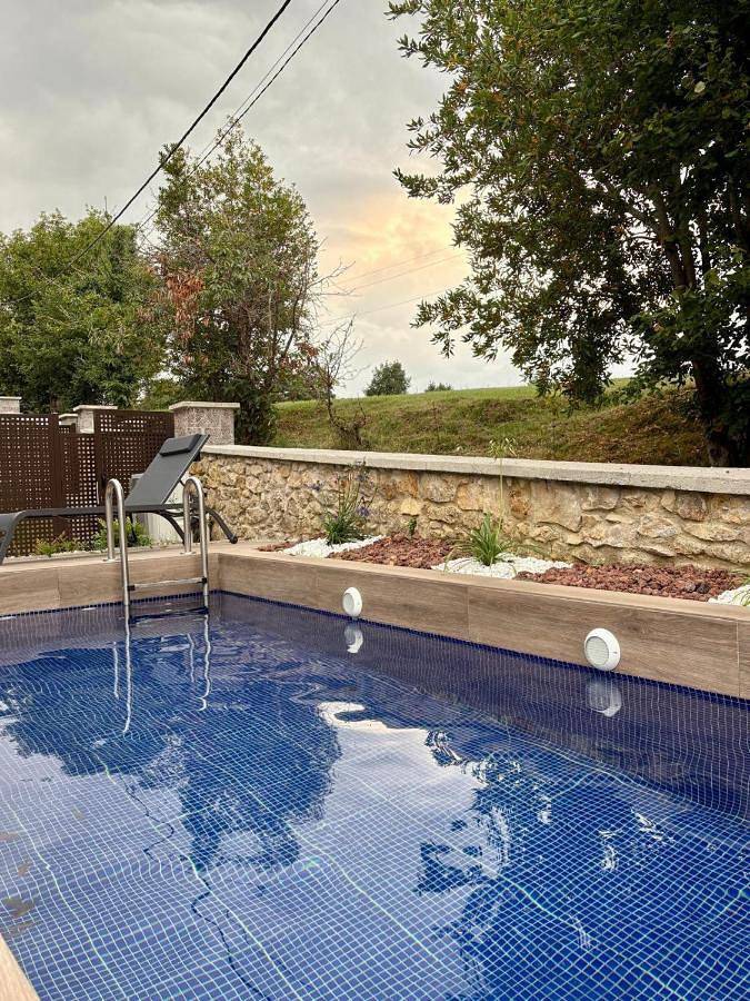 Apartamento de vacaciones para 6 personas, con vistas además de jardín y piscina - 1