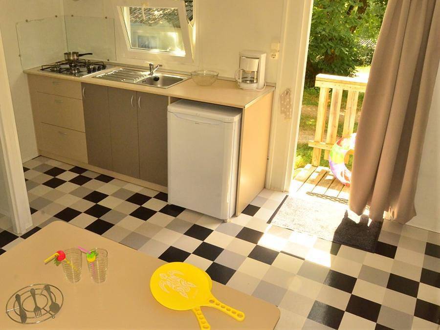 Camping Les Terrasses du Lac - Mobilhome 4 personnes - Cottage - Clim in Pont-de-Salars, Aveyron