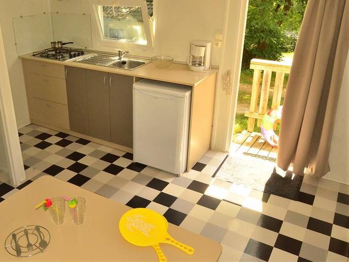 Mobil home pour 4 personnes, avec bassin pour enfant à Pont-de-Salars - 4