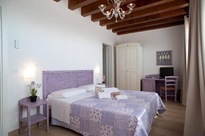Chambre d’hôte pour 4 personnes, avec Jardin et Vue à Mirano - 3