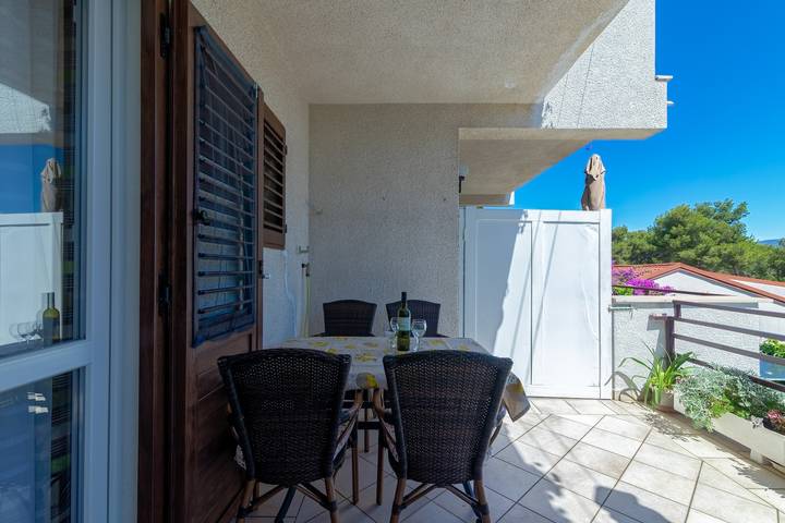 Ferieleilighet for 2 personer, med Balkong / Terrasse i Jelsa