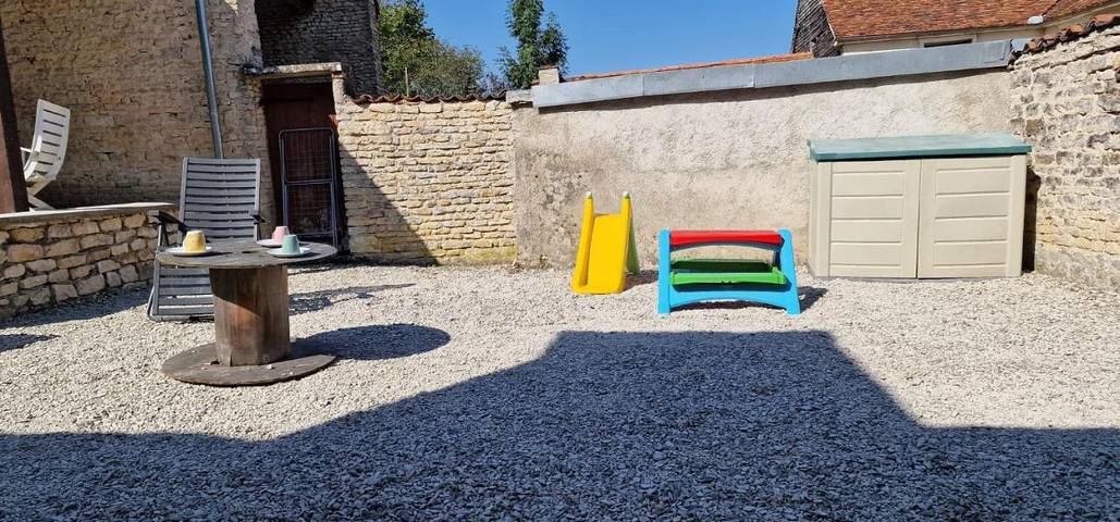 Chambre d’hôte pour 2 personnes, avec vue et jardin dans l' Aube - 3