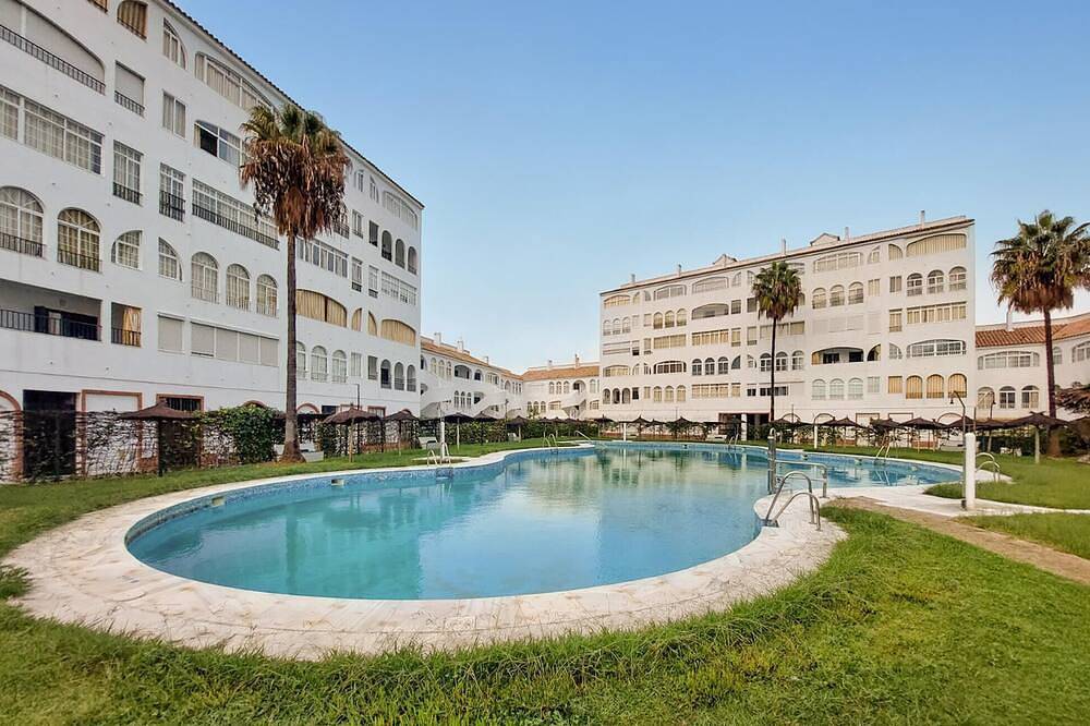 Entire apartment, Cozy apartment in El Portil with swimming pool in Punta Umbría, Costa de la Luz