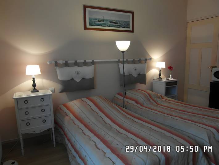 Chambre d’hôte pour 2 personnes, avec Jardin dans le Calvados