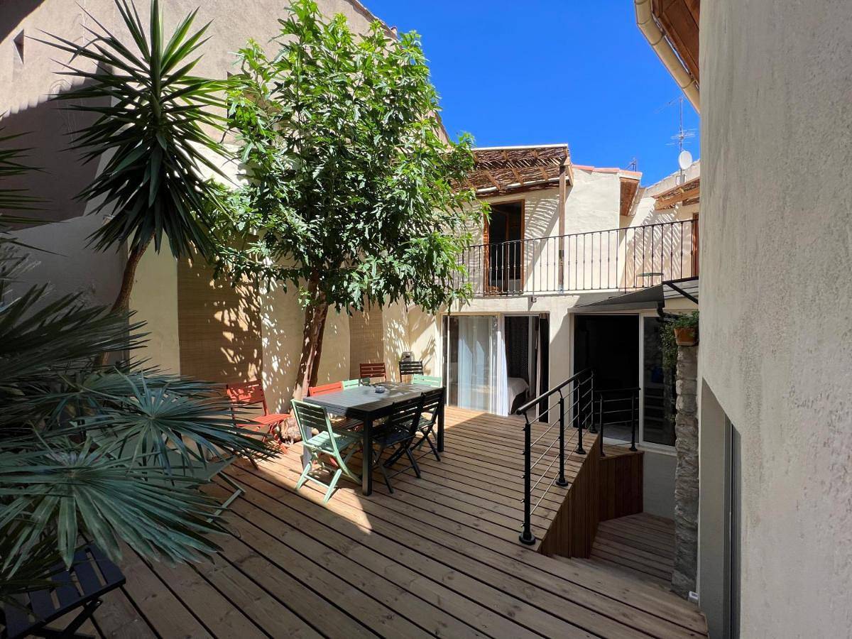 Four-Bedroom House in Balaruc-les-Bains, Côte d'Améthyste