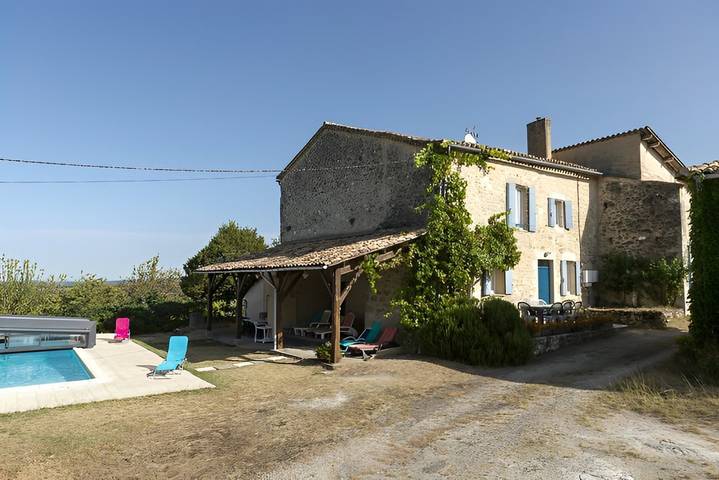 Gîte pour 8 personnes, avec piscine ainsi que terrasse et jardin - 1