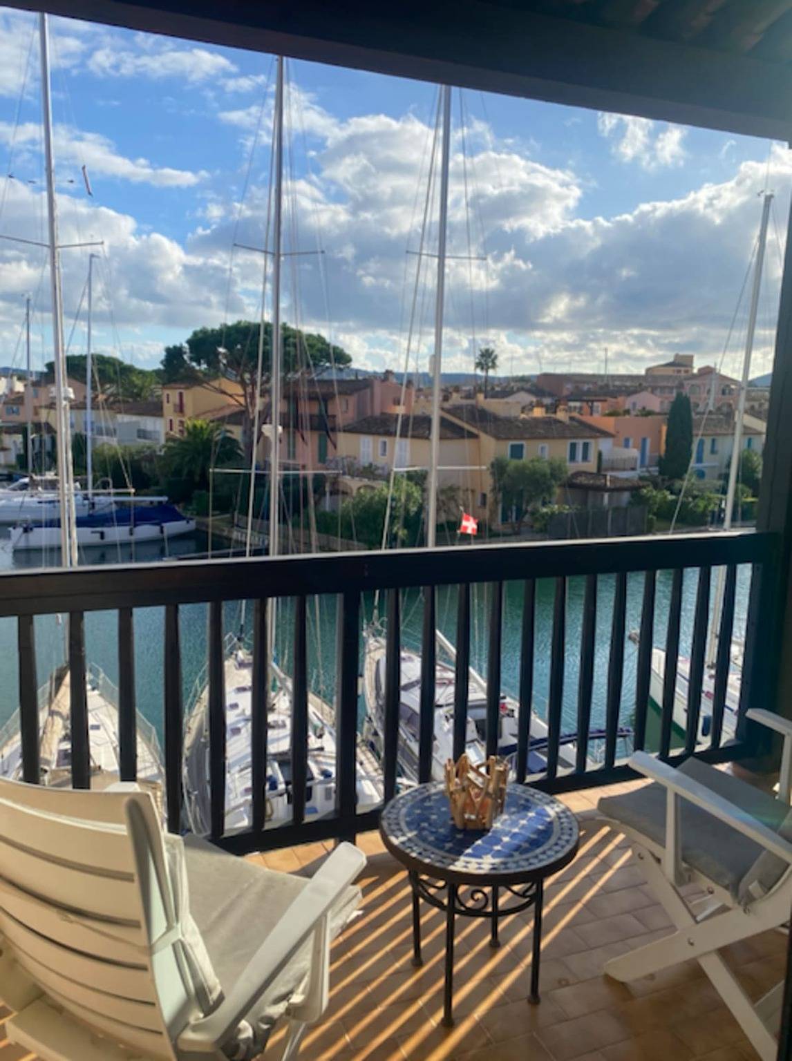 Ganze Wohnung, Ferienwohnung für 4 Personen mit Balkon in Port Grimaud, Grimaud