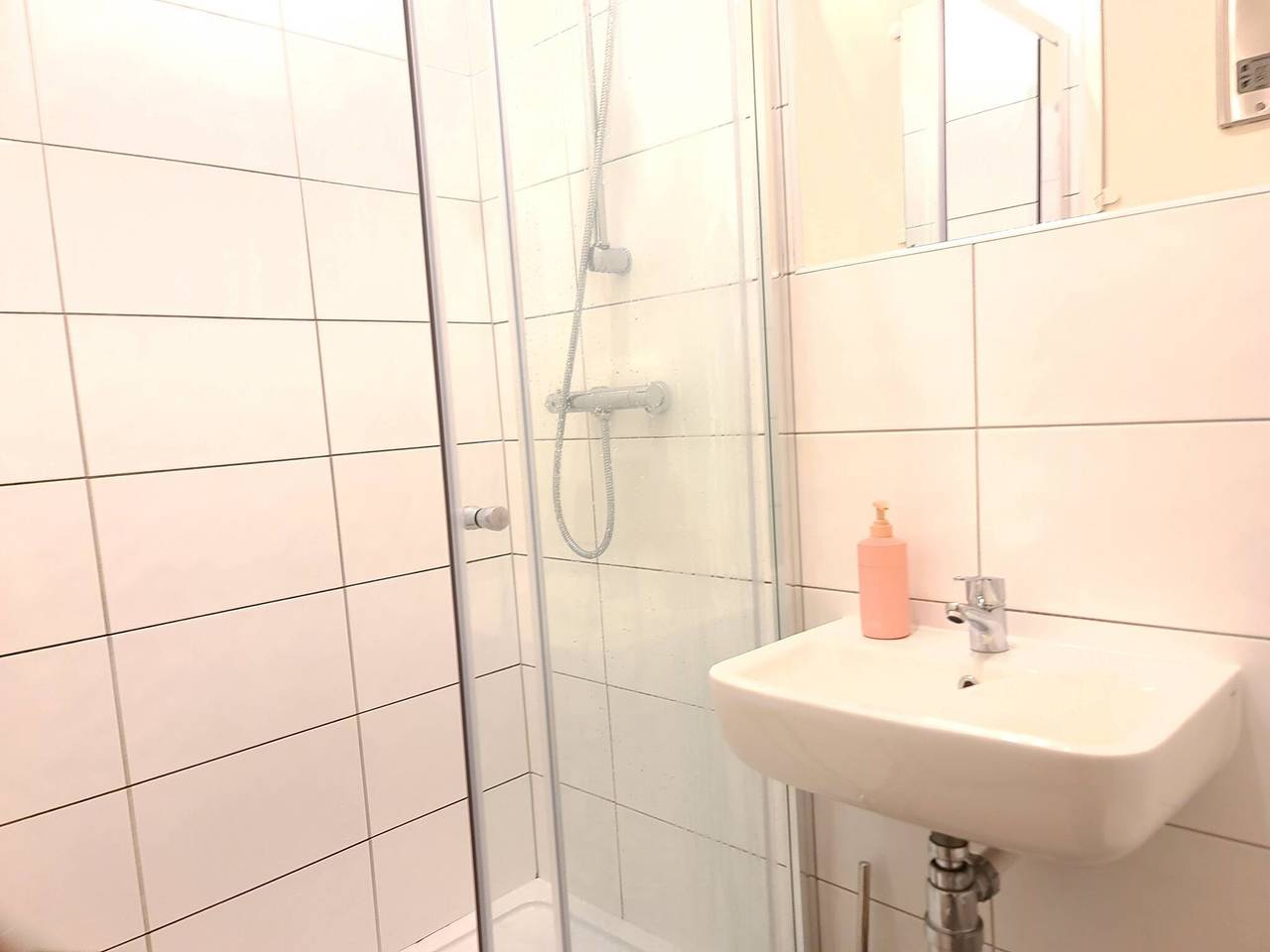 Entire apartment, Longstay Family & Contractor, Wi-fi, Discounts in Bradford, West Yorkshire