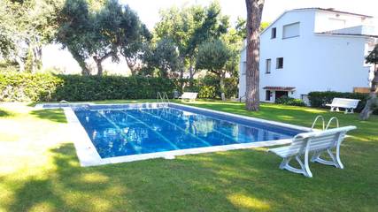 Casa rural para 8 personas, con jardín y piscina en Calella de Palafrugell