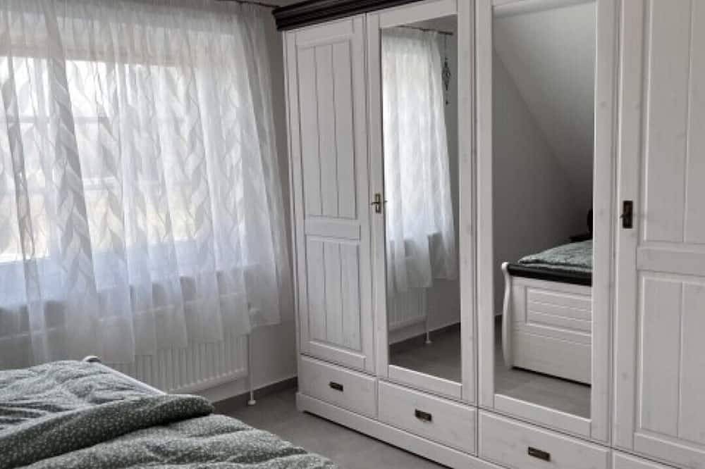 Ganze Wohnung, Schöne neue Ferienwohnung in Schlei- und Ostseenähe in Havetoft, Grünes Binnenland