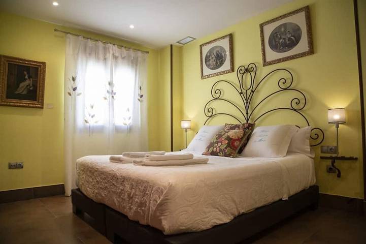 Ganze Wohnung, Apartamento De 1 Dormitorio Superior in Andújar, Jaén Provinz