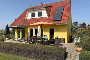 Ferienhaus für 7 Personen, mit Terrasse und Garten in Boitzenburger Land