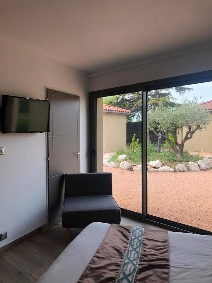 Hôtel pour 3 personnes, avec jardin ainsi que terrasse et vue, animaux acceptés à Donneville - 4