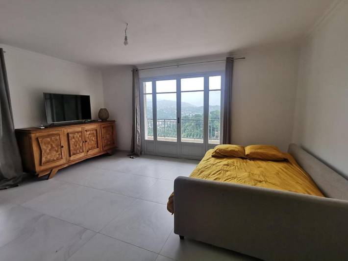 Gîte pour 6 personnes, avec jacuzzi et jardin à Contes - 4