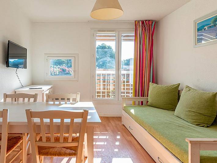 Location de vacances pour 4 personnes, animaux acceptés à La Londe-les-Maures - 2