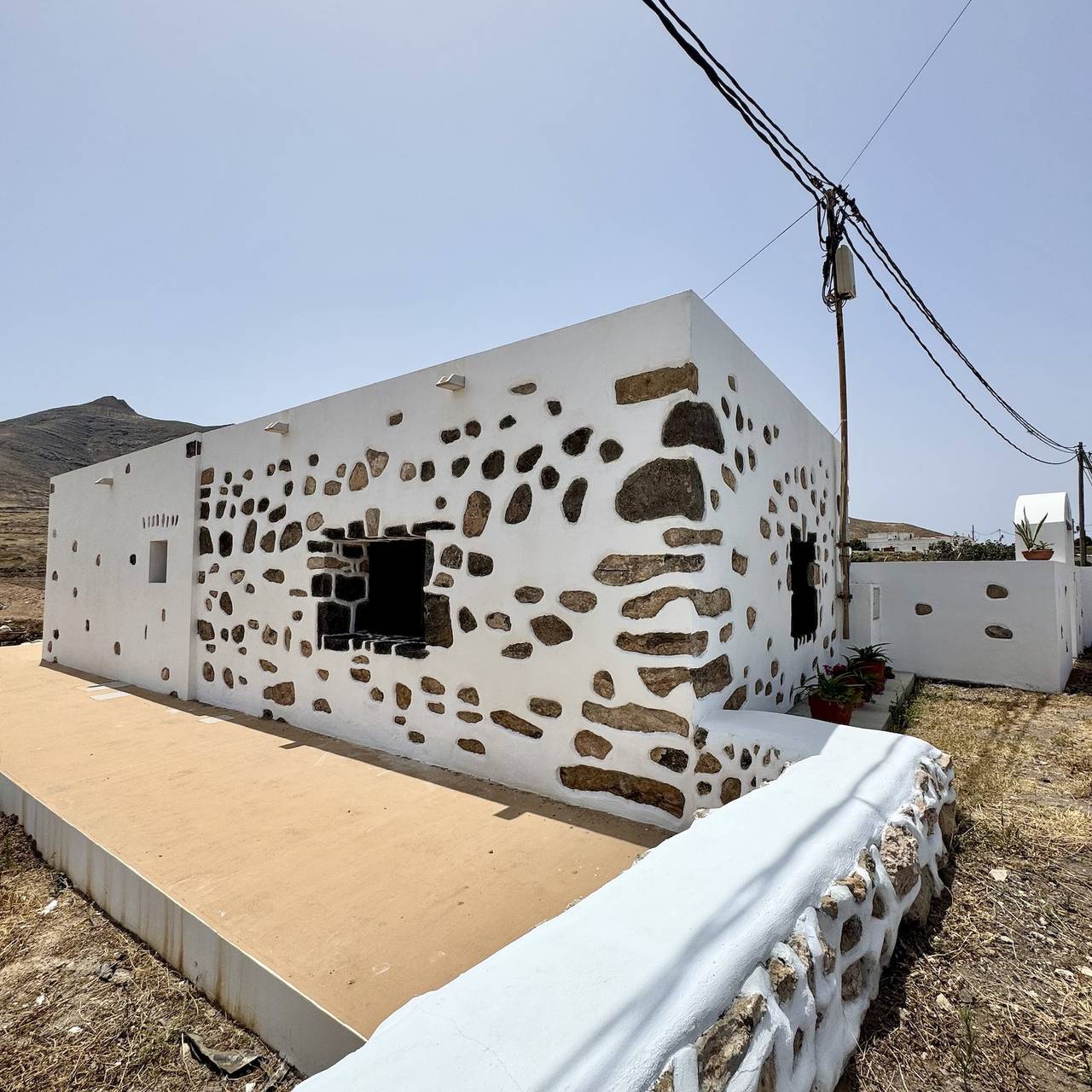 Casa Clarita: casa com vista para a montanha, terraço privado e Wi-Fi in Tindaya, La Oliva