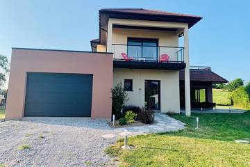 Location de vacances pour 8 personnes, avec balcon et jardin, animaux acceptés à Verlincthun