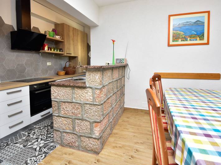 Ferienhaus für 10 Personen, mit Ausblick und Garten sowie Balkon in Maslenica - 3