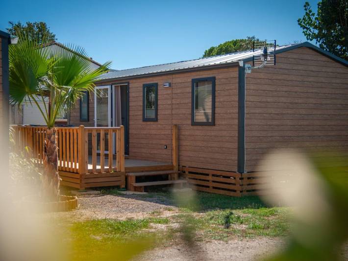 Camping pour 4 personnes, avec terrasse à Marseillan