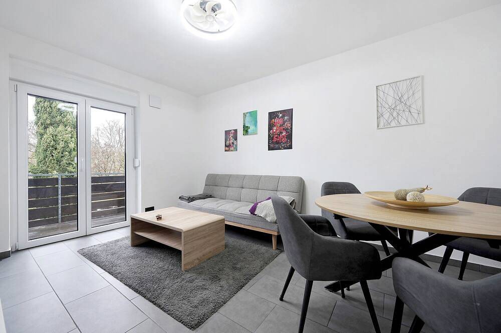 Ganze Wohnung, Cozy and peaceful apartment in Stuttgart, Stuttgart Region