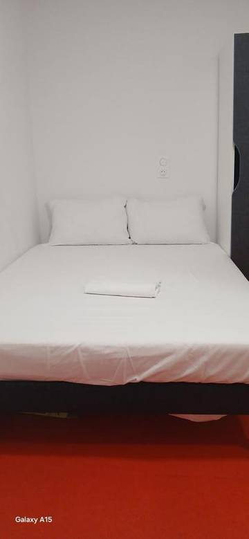 Gîte pour 2 personnes, avec terrasse et vue dans Stade Yves du Manoir
