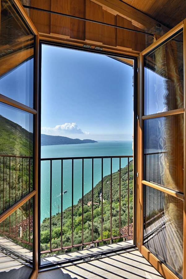 Ferienhaus für 2 Personen, mit Ausblick und Garten sowie Seeblick in Tignale - 4