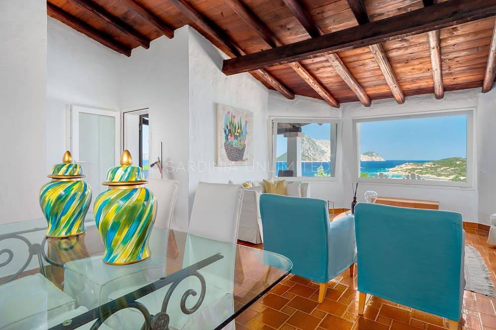 Villa White Elegance- Sardinia Unlimited in Cala Girgolu, San Teodoro