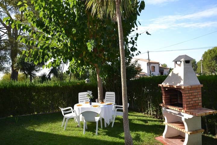 Casa rural para 6 personas, con vistas y jardín además de piscina y terraza en Torroella de Montgrí - 4
