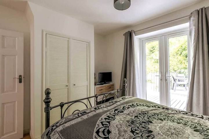 Stylish 2Bd Family Hideaway in Dover in Dover, Kent