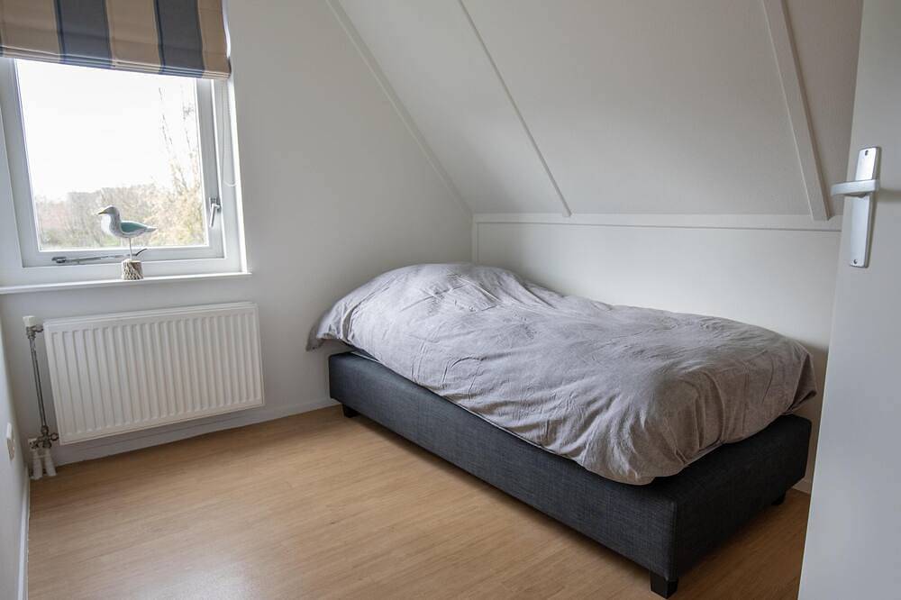 Schönes klimatisiertes Ferienhaus in Zeeland in Zonnemaire, Zeeuwse Kust