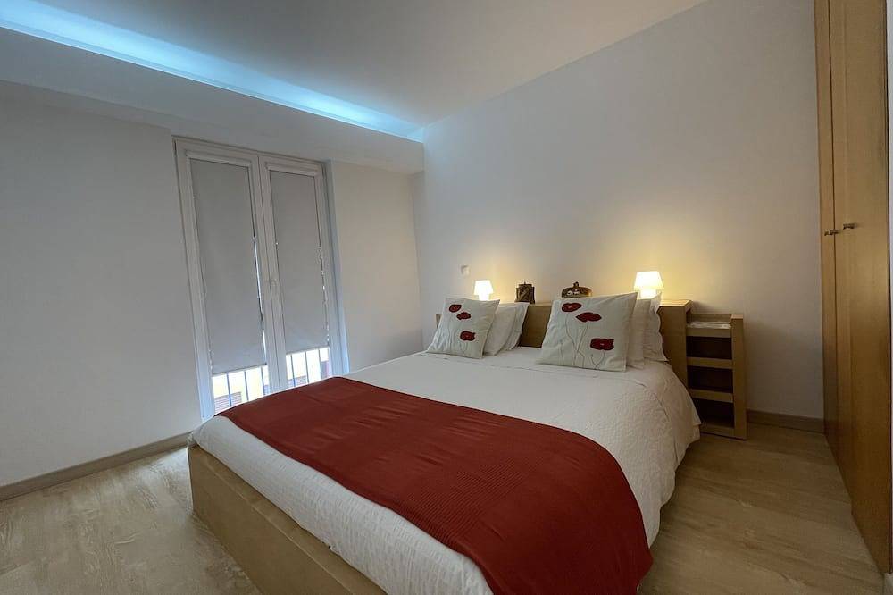 Geheel appartement, Apartment-Ensuite-Terrace-Furnas in Praia do Farol, Vila Nova de Milfontes