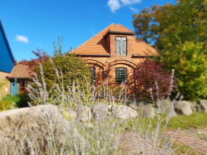 Ferienwohnung für 2 Personen, mit Terrasse und Garten in Schloen-Dratow