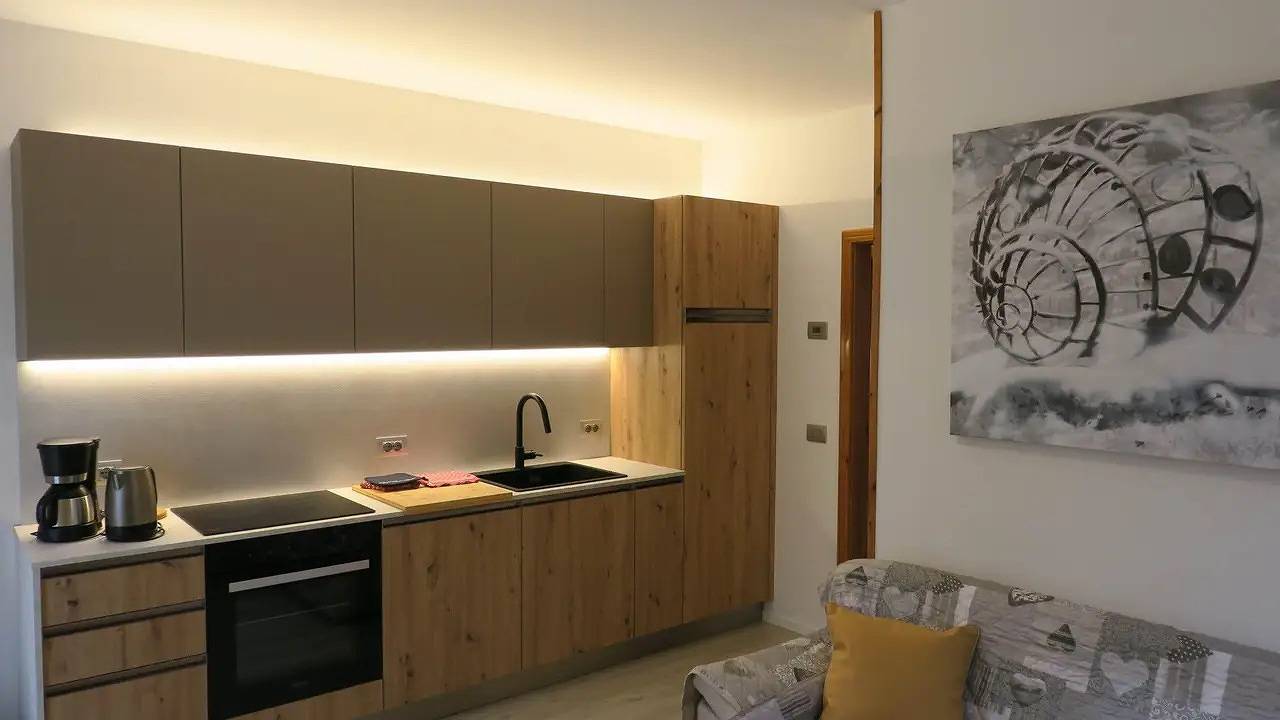 Geheel vakantieappartement, Vakantieappartement voor 4 personen met tuin in Pur, Ledro