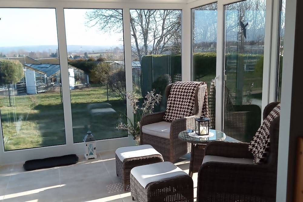 Bungalow mit Wintergarten,Terrasse,Grillplatz und Garten, Haustier willkommen in Niederwiesa, Chemnitz und Umgebung