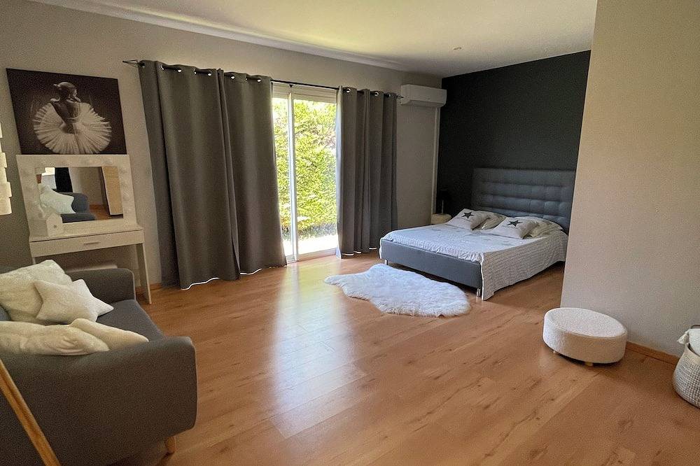 Maison avec piscine proche de la mer in Béziers, Côte d'Améthyste