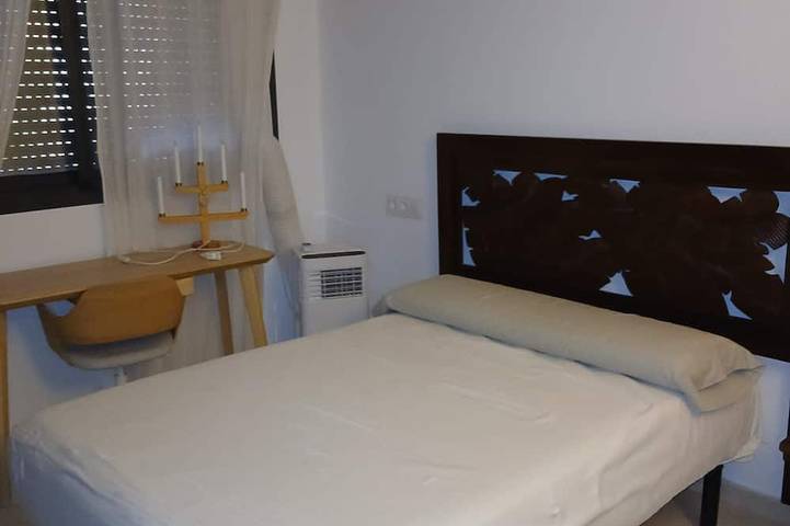 Appartement entier, Apartment 20 minutes from Lleida, Montblanc, 50 minutes from Salou in Les Borges Blanques, Costers del Segre