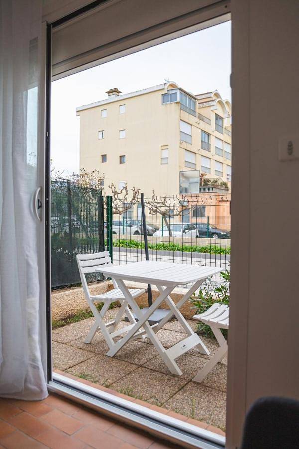 Gîte pour 2 personnes, avec jardin et terrasse dans Office De Tourisme De Gruissan - 2