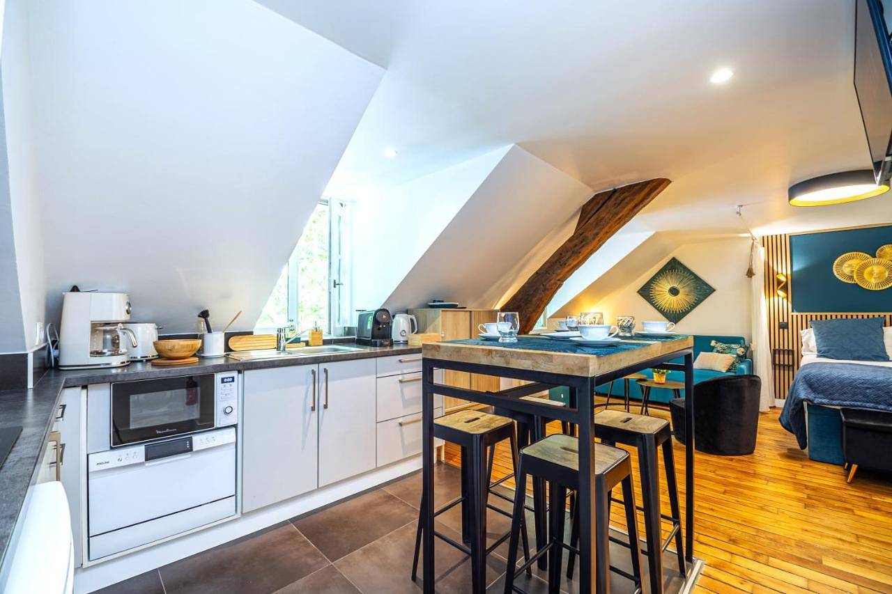 Appartement entier, La Tanière du Roi - Versailles - à 10 min du Château et de la gare in Versailles, Yvelines
